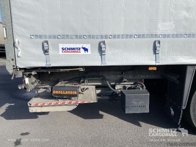 Semi-remorque bâchée Schmitz Cargobull Semitrailer Curtainsider Standard Hayon