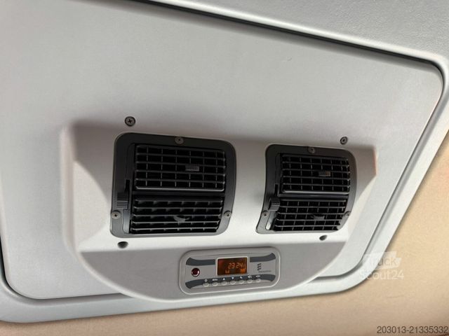 Autokran SCANIA R580 LB 8x2*6 HNB SZM mit Kran HIAB XS 422