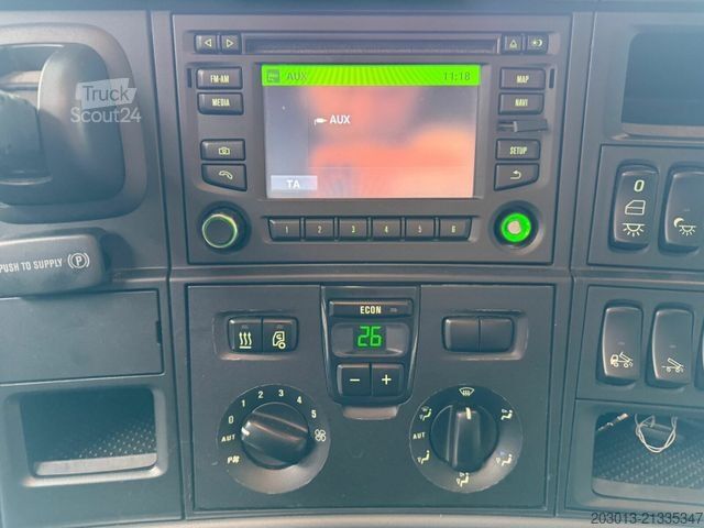 Standard SZM SCANIA R580 LB 8x2*6 HNB SZM mit Kran HIAB XS 422