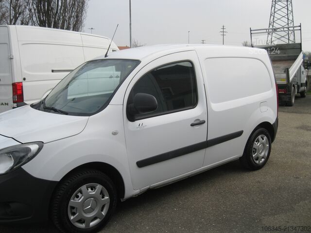 Furgão PEQUENO Mercedes-Benz Citan