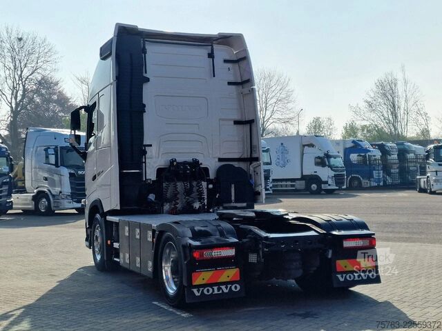 Osa SZM Volvo FH 13.500 Globetrotter XL 4x2 - Low deck - I Sa...