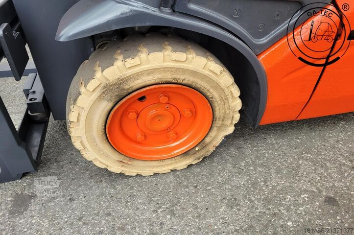 Електричний 3-х колісний Linde E15