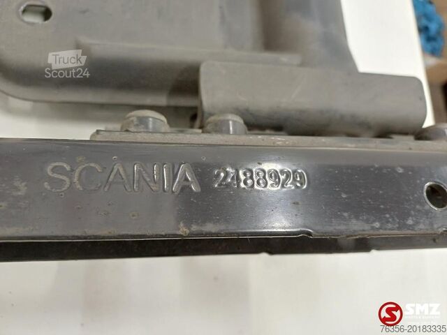 Blatník Scania Occ spatbordbeugel links Scania