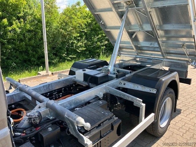 Trijų pusių savivartis furgonas FUSO FUSO eCanter 4S15E Dreiseitenkipper DAB+CarPlay