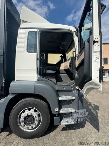 Вантажівка для напоїв MAN TGS 26.360/Lenk-Lift/Lbw/Kettliner-GT-Aufbau