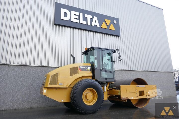 Enkele wals Caterpillar CS64B