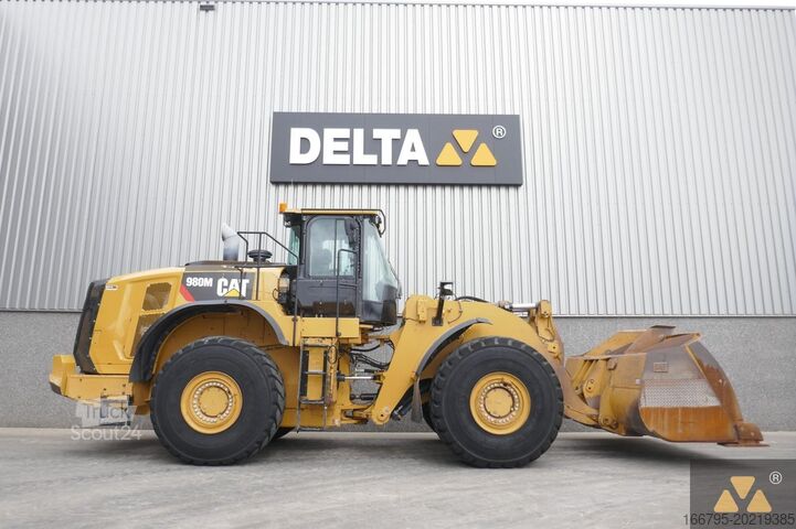 Carregadora de rodas Caterpillar 980M