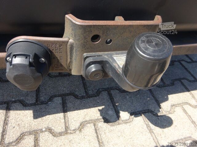 عربة تخييم FORD Nugget 185PS Autm. Bi-Xenon Markise AHK ACC