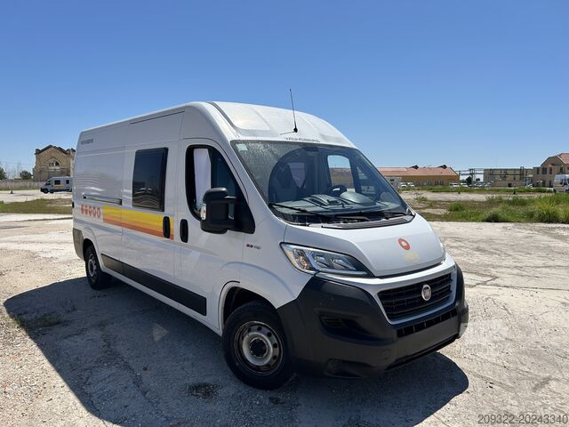 Wohnwagen/Wohnmobil Fiat Weinsberg Carabus 600 K | 4 Posti Letto | Completamente Attrezzato