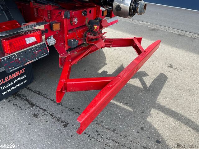 Véhicule aspirant Scania G 440 6x4 Saugwagen