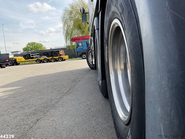 Véhicule aspirant Scania G 440 6x4 Saugwagen