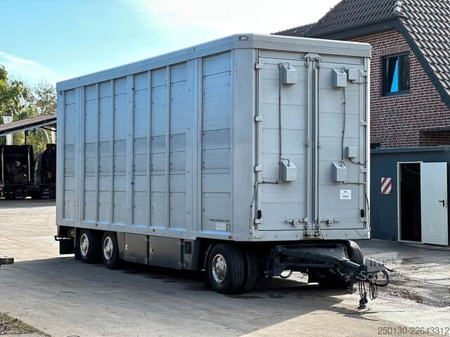 مقطورة نقل الخيول MENKE-JANZEN 2.Stock Viehanhänger * Hubdach* Tränke* 39m²