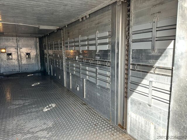 مقطورة نقل الخيول MENKE-JANZEN 2.Stock Viehanhänger * Hubdach* Tränke* 39m²