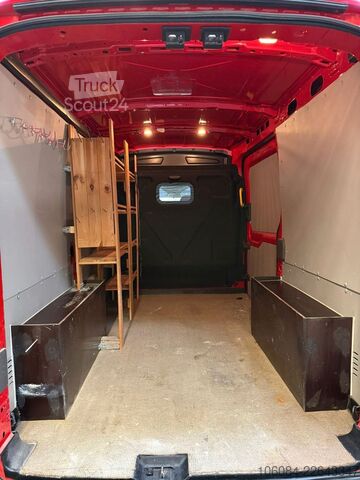 Fourgon surélevé FORD Transit Kasten L2H2 Klima 1.Hand 12TKM AHK 2,5T
