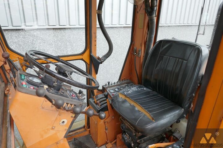 Greideris Mitsubishi MG300