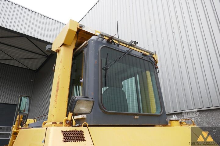 Buldozeris Komatsu D85PX-15