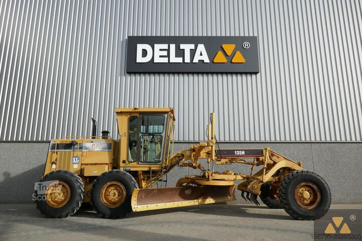 Greyder Caterpillar 135H