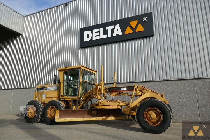 Greyder Caterpillar 135H