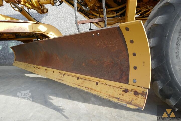 Greyder Caterpillar 135H