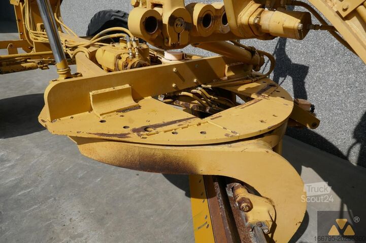 Greyder Caterpillar 140H