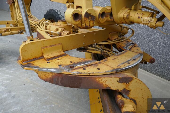 Grader Caterpillar 140H