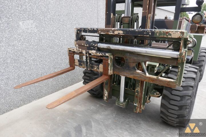 Gabelstapler für unwegsames Gelände Case M4K Ex-army