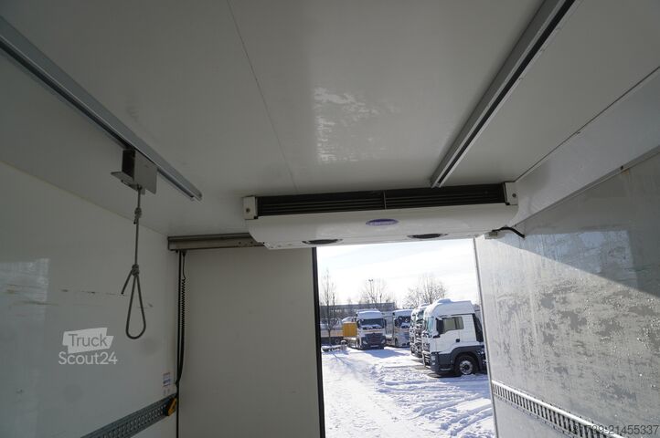 Авторефрижератор Двотемпературний Renault D210 12T / Bitemperature Refrigerator