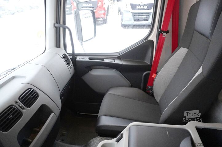 Авторефрижератор Двотемпературний Renault D210 12T / Bitemperature Refrigerator