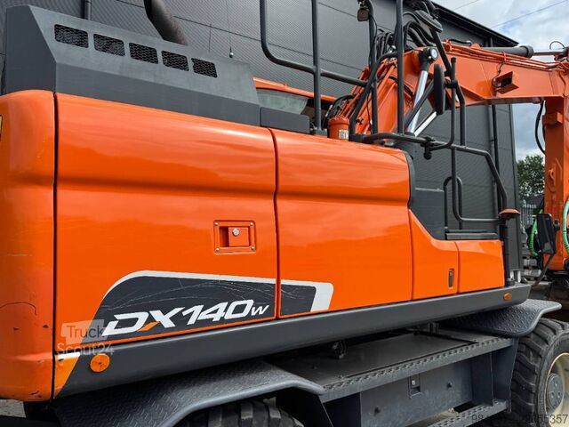 Mobiele graafmachine Doosan DX140W-5  DKS Giekveering