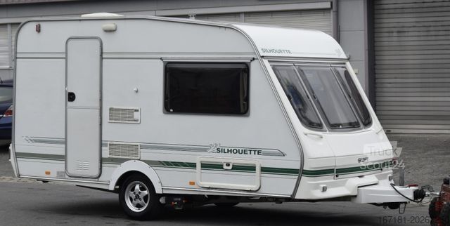 Caravan SPRITE Swift 390 mit Mover und Vorzelt