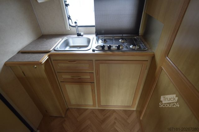 Caravan SPRITE Swift 390 mit Mover und Vorzelt