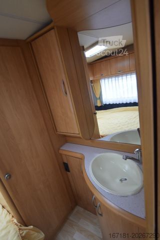Caravan HOBBY Excellent 460 UFE mit Vorzelt