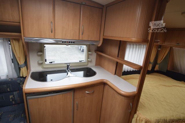 Caravan HOBBY Excellent 460 UFE mit Vorzelt