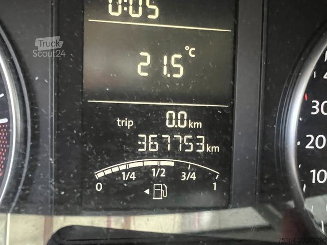 Minibusz VOLKSWAGEN T5 Kombi 2.0 Tdi L1H1 9 Sitze Engine Broken