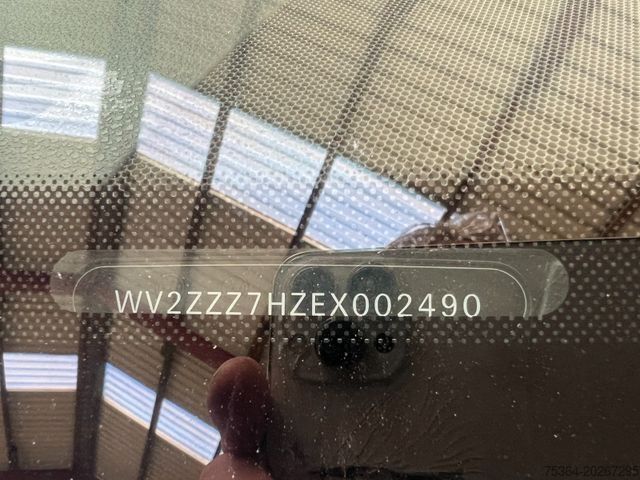 Minibusz VOLKSWAGEN T5 Kombi 2.0 Tdi L1H1 9 Sitze Engine Broken