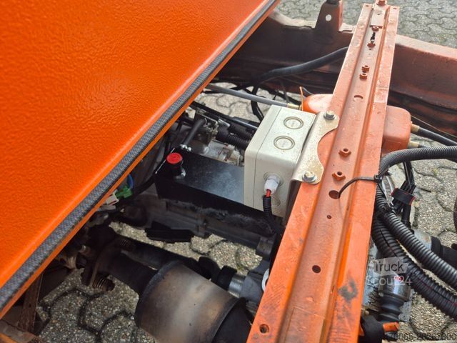 Transporter mit Kipper PIAGGIO Porter MAXXI*4-4*Kipper*1460 kg Zuladung*