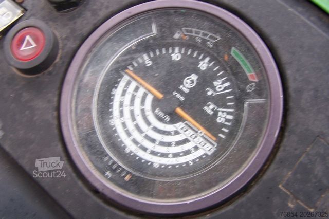 Tractor John Deere 940E