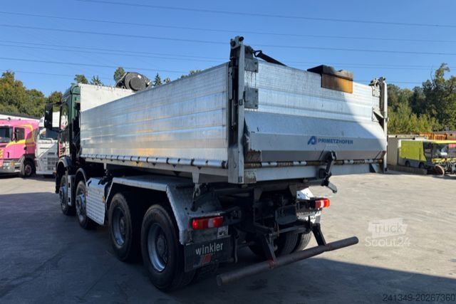 Kipper LKW MERCEDES-BENZ Arocs 3242 8x4 Hiab 166-4