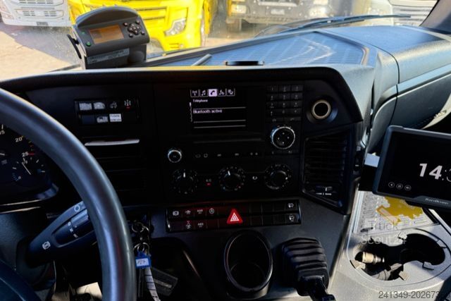 Kipper LKW MERCEDES-BENZ Arocs 3242 8x4 Hiab 166-4