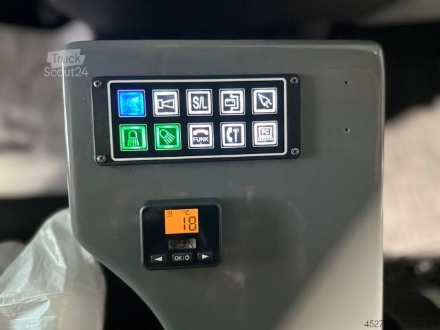 Feuerwehrfahrzeug FORD Transit 2.2L *RTW*KTW*KRANKENWAG**LIEGE+STUHL