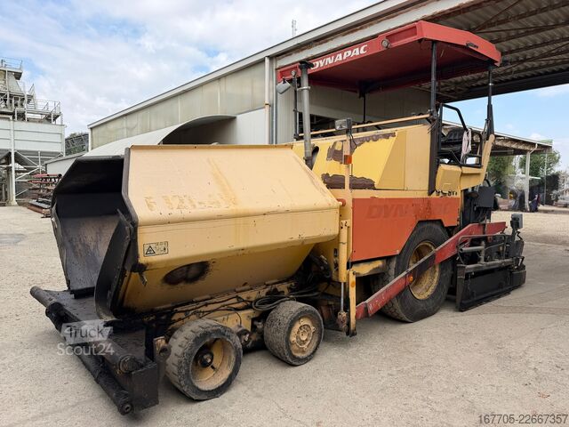 Kerekes aszfaltterítő gép Dynapac F121-4W (VB 805 TV)