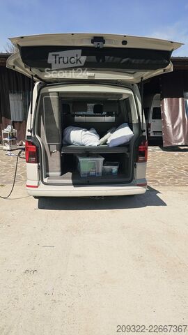 Kemperis 2022 Volkswagen California Coast | Automatico | Tetto Sollevabile