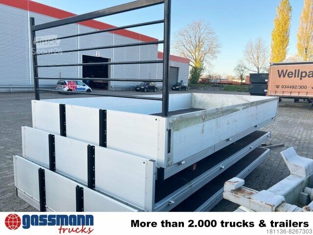 LKW mit Pritsche (offen)  Pritschenaufbau