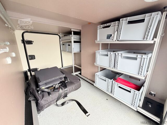 Półzintegrowany kamper BÜRSTNER Lyseo Harmony T 728 Einzelbetten-Hubbett-1.Hand