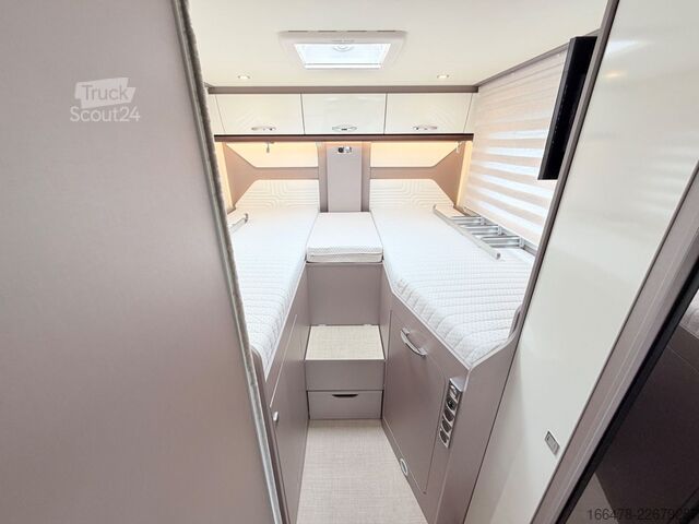 Półzintegrowany kamper BÜRSTNER Lyseo Harmony T 728 Einzelbetten-Hubbett-1.Hand