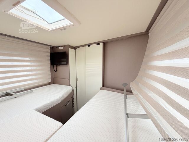 Półzintegrowany kamper BÜRSTNER Lyseo Harmony T 728 Einzelbetten-Hubbett-1.Hand