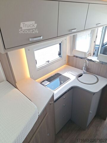 Camper integrado CARADO I 338 TV-Paket, Automatik, Combi 6 E