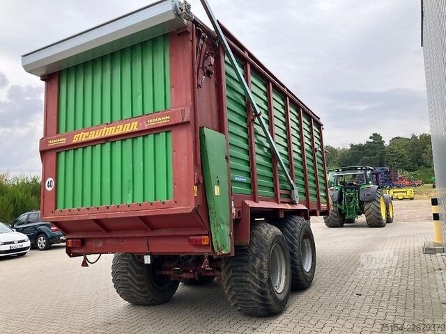 Opraapwagen Strautmann Giga Trailer 1840