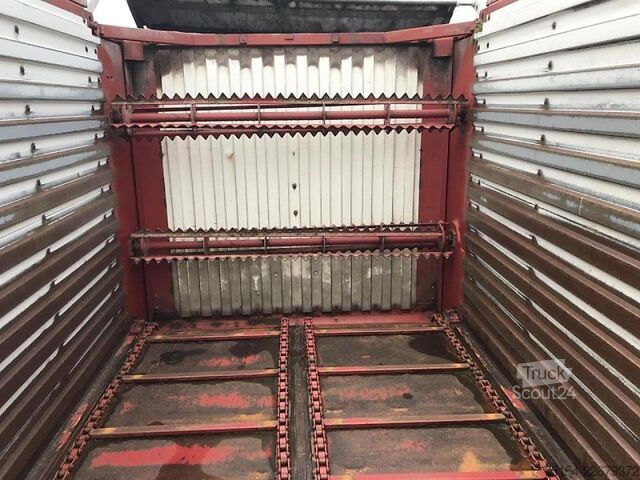 Opraapwagen Strautmann Giga Trailer 1840