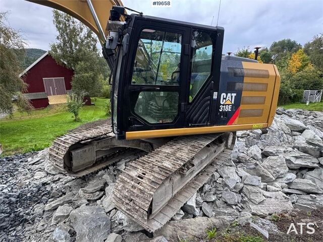 ķēžu ekskavators Caterpillar 318E